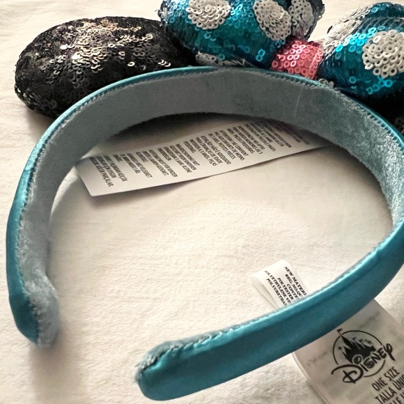 Disney Minnie Mouse Timeless Ear Headband - Picture 4 of 4